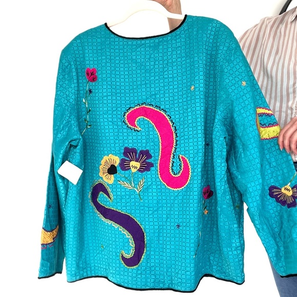 NWT MAGGIE BARNES Art Embroidered Kimono Style Jacket - Picture 3 of 5